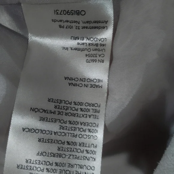 Anthropologie Cream Faux Fur Teddy Jacket Size XXS Faux Fur And Polyester Fabri - Picture 9 of 12